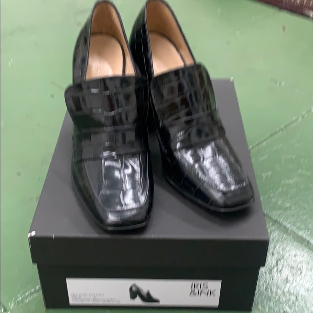 Iris & Ink Italian genuine leather pumps Sz 6 NEW